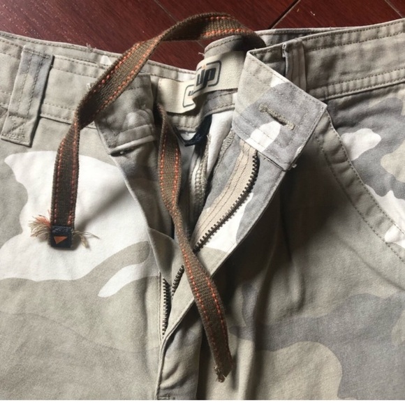 Urban Pipeline  Camouflage Cargo Painter Pants straight leg 16R - Picture 5 of 7